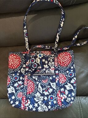 Vera Bradley patriotic floral small vera tote bag